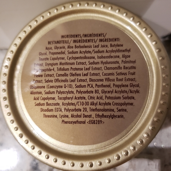 Elizabeth Grant overnight sleep mask set. - Picture 3 of 4